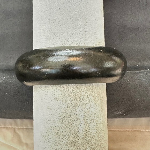 Wide, Black Wooden Bangle Bracelet. Vintage, 1960’s-1990’s - Picture 8 of 13